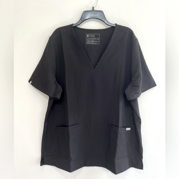 FIGS Casma Three-Pocket Black Scrub Top, size XXL - Picture 2 of 7